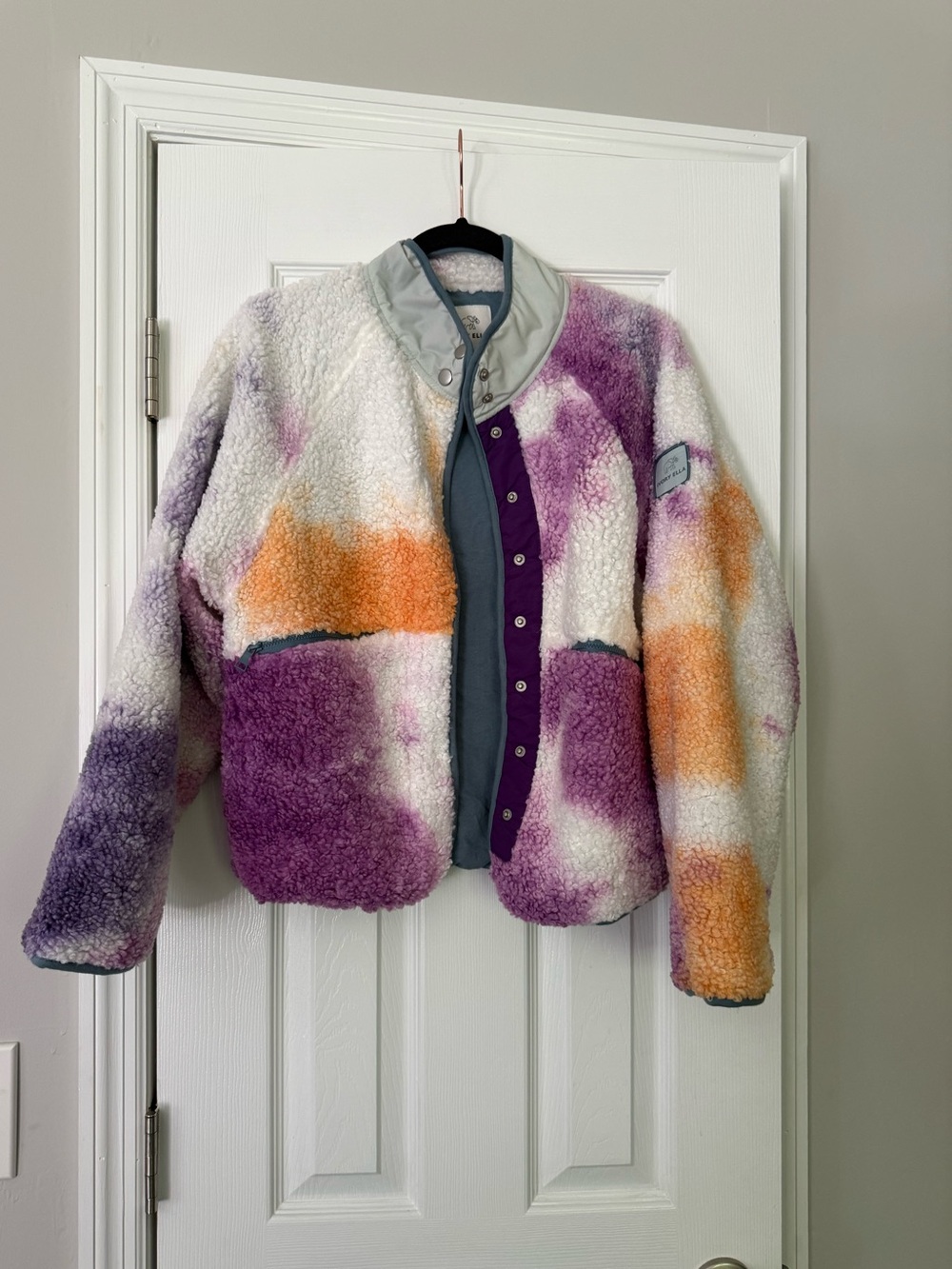 Ivory Ella Tie-Dye Sherpa Jacket — Women’s M